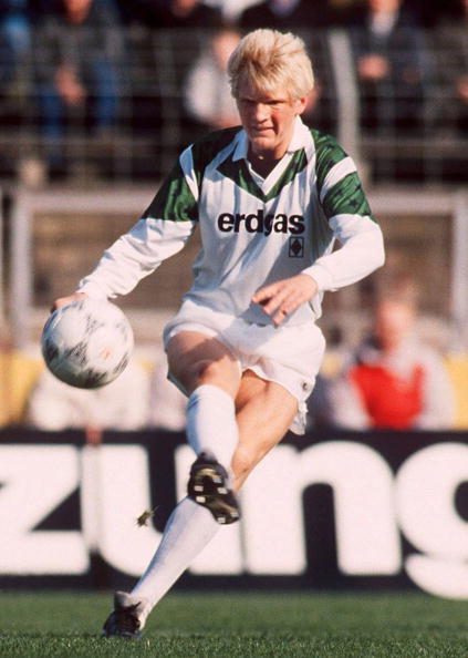 اشتفان افن برگ 21 ساله (سال 1989 در تیم بروسیا مونشن گلادباخ) - Stefan Effenberg
