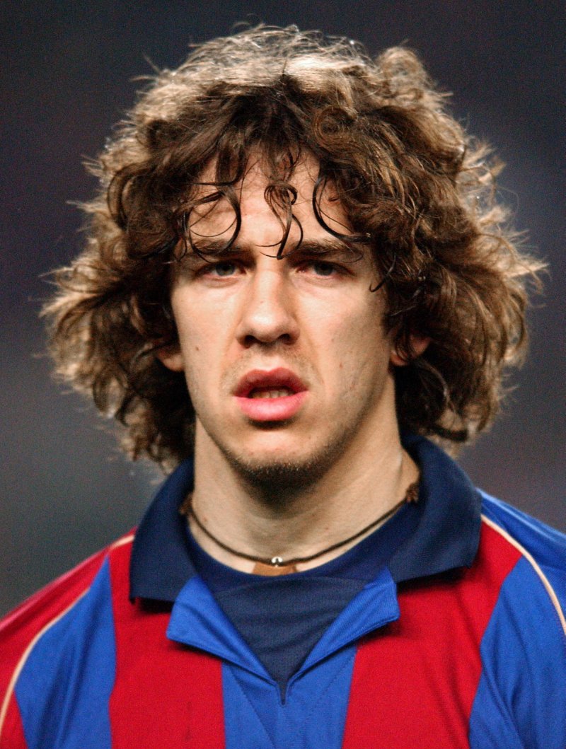 کارلس پویول - حضور در بارسلونا: ?-1999 (670 بازی) - Carles Puyol