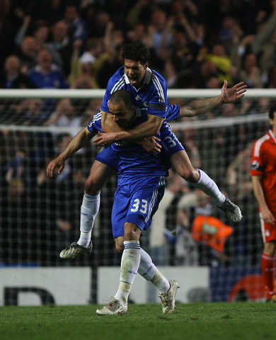 Alex of Chelsea is congratulated after scoring to make it 2-2 by Michael Ballack of Chelsea 2009