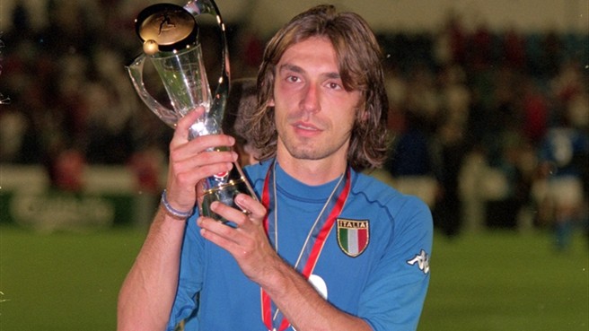 آندرا پیرلو 21 ساله (سال 2000 در تیم زیر 21 ساله های ایتالیا) - Andrea Pirlo