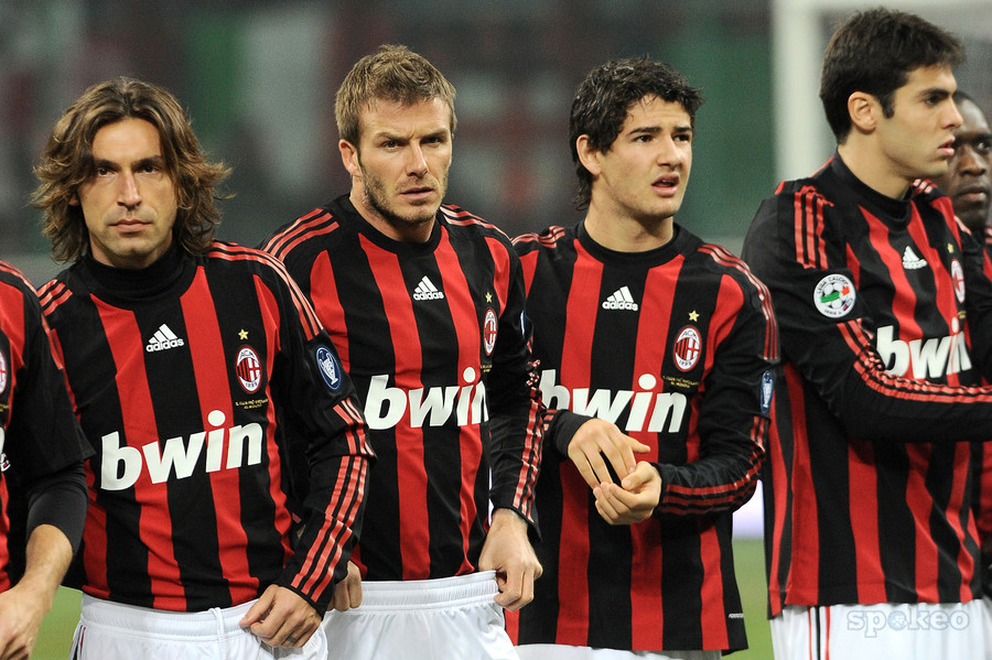 پیرلو، بکام و پاتو و کاکا- 2009