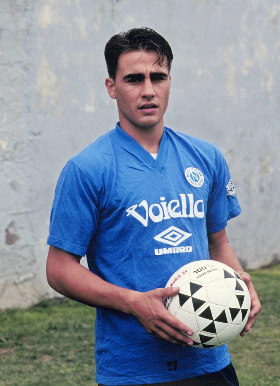 فابیو کاناوارو 17 ساله (سال 1990 در تیم ناپولی) - Fabio Cannavaro