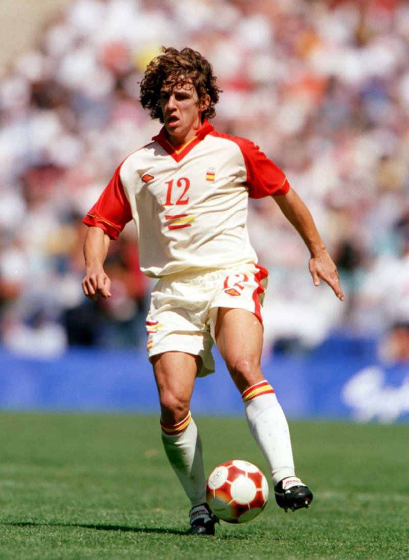 کارلس پویول 22 ساله (سال 2000 در تیم المپیک اسپانیا) - Carles Puyol