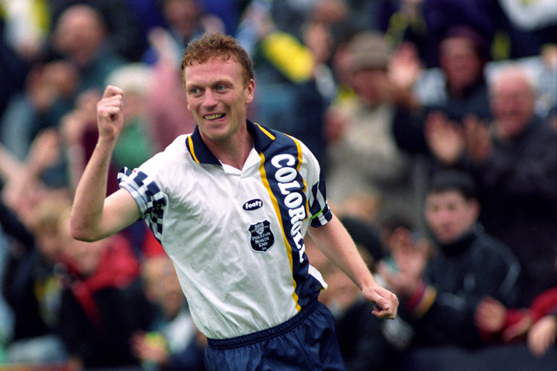 دیوید مویس سرمربی کنونی اورتون (سال 1994 در تیم پرستون) - David Moyes