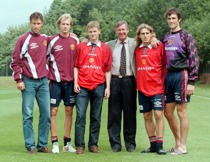 Ferguson poses with his summer signings; Ronnie Johnsen, Jordi Cruyff, Ole Solskjaer, Karel Poborsky and Raymond Van Der Gouw, August 1996