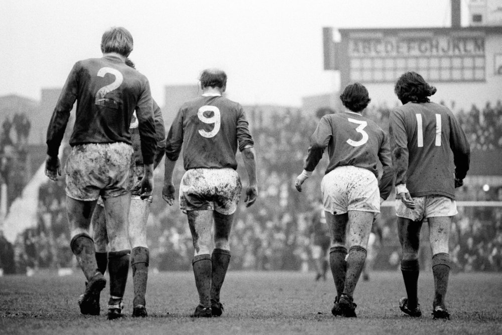 جورج بست، سر بابی چارلتون و دیگر بازیکنان منچستریونایتد - Manchester United trudge back to ‘square one’ after conceding against Ipswich, 1971