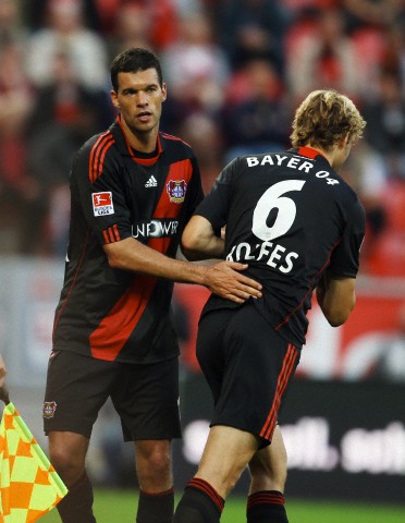 Michael Ballack , Simon Rolfes ( Bayer Leverkusen ) Fussball 1. Bundesliga- Bayer Leverkusen - Werder Bremen 1-0 14.8.2011