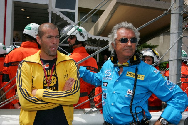 Zinadine Zidane (FRA) Real Madrid footballer with Flavio Briatore (ITA) Renault Team Principal. Formula One World Championship 2005