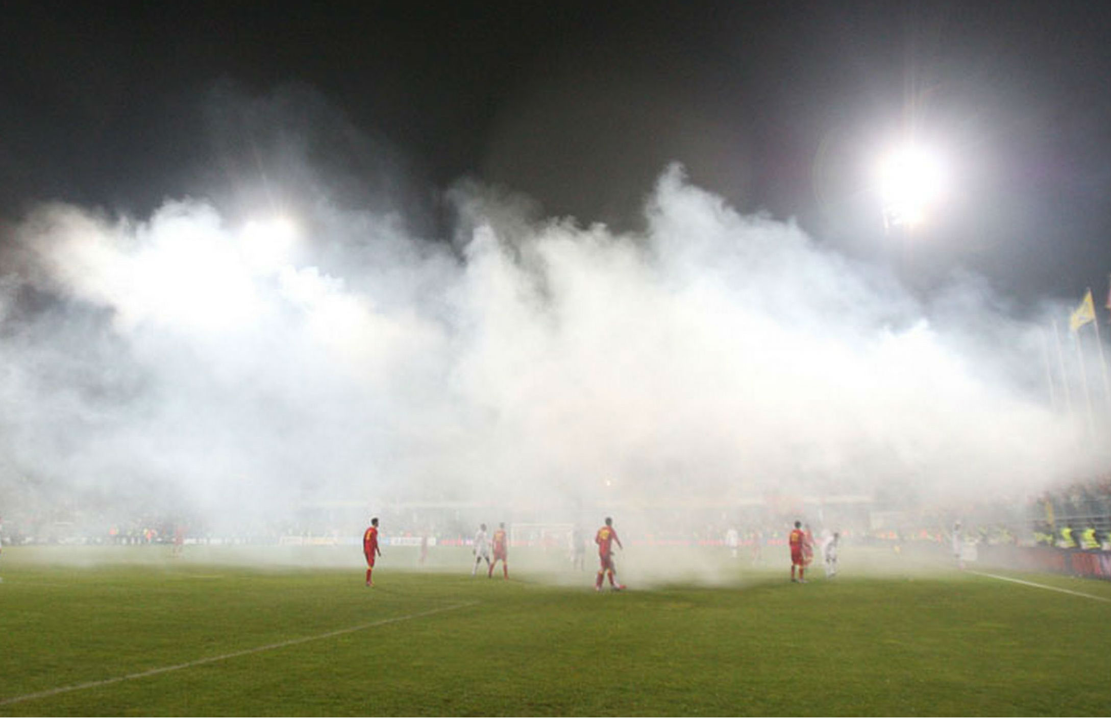 مقدماتی جام جهانی: مونتنگرو 1 - 1 انگلستان؛ گزارش تصویری