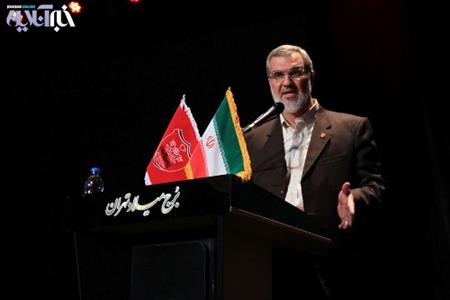 شکایت سپاهانی ها از محمد رویانیان؛ بدون مدرک تهمت نزنید