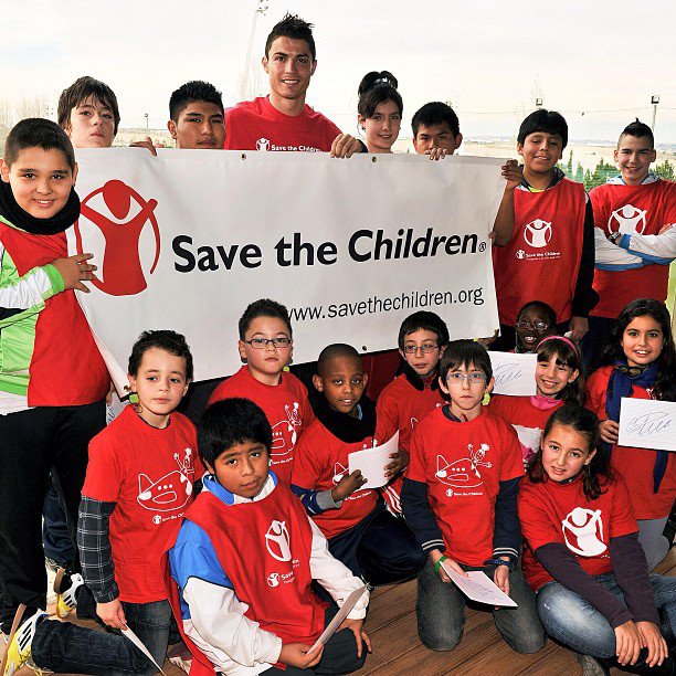 کریستیانو رونالدو سفیر سازمان نجات کودکان (عکس)