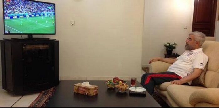 اخبار جام جهانی ۲۰۱۴-رئیس جمهور در حال تماشای دیدار ایران- نیجریه