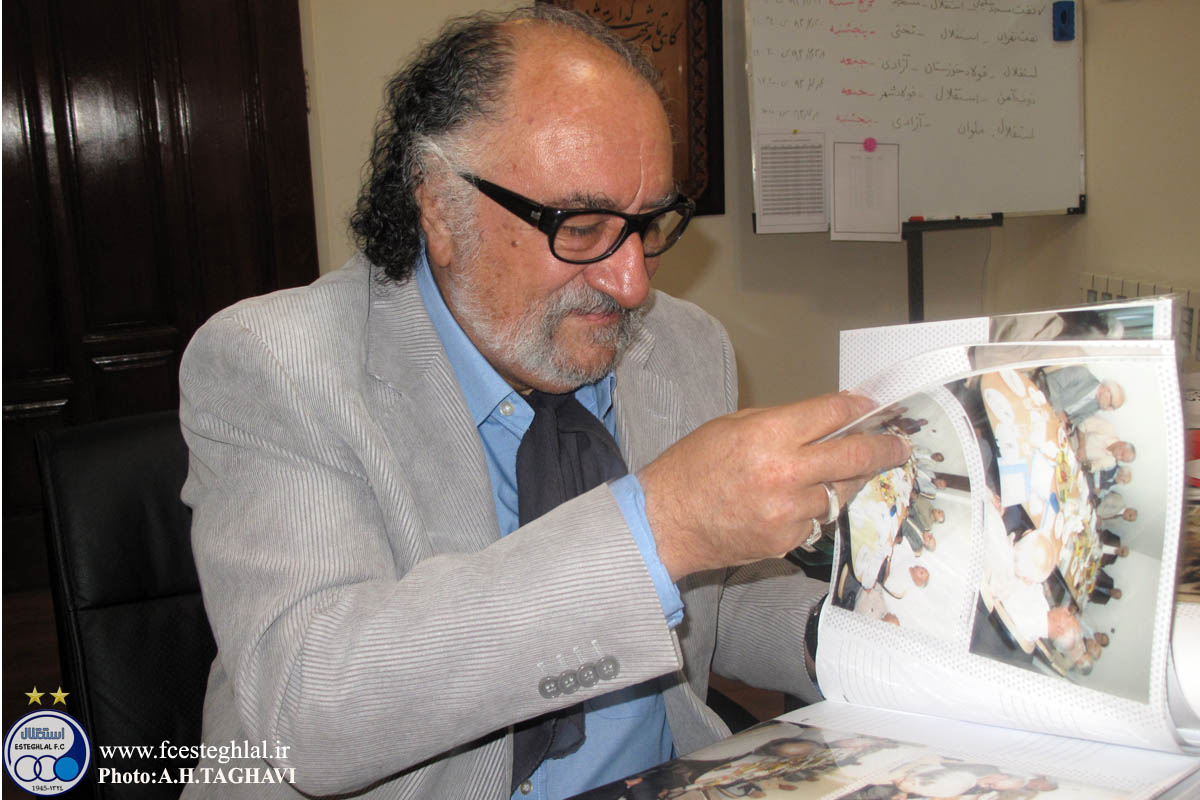 گزارش تصویری از داریوش ارجمند در باشگاه استقلال