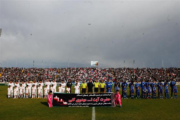 گزارش تصویری از بازی تیم های استقلال و پدیده(2)