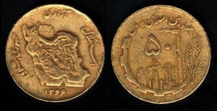 یادش به خیر دبستان با این پفک میخریدم تازه نصفش هم هوا نبود،  همش پفک بود!!