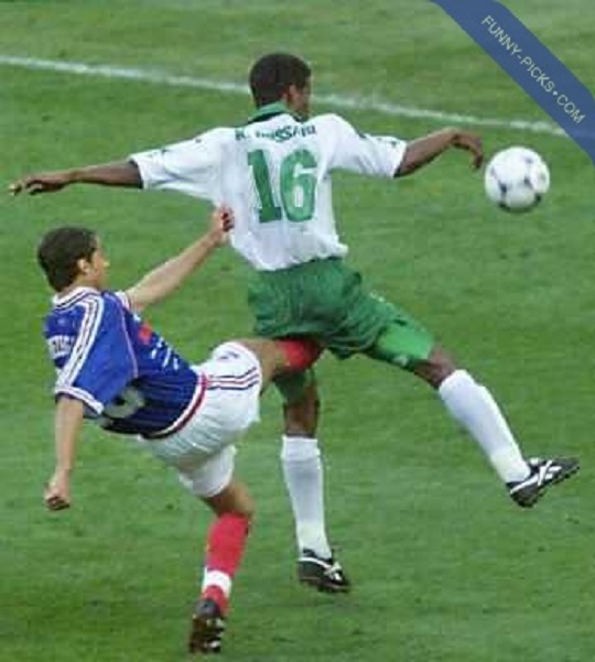  2 *Funny moments in football * 