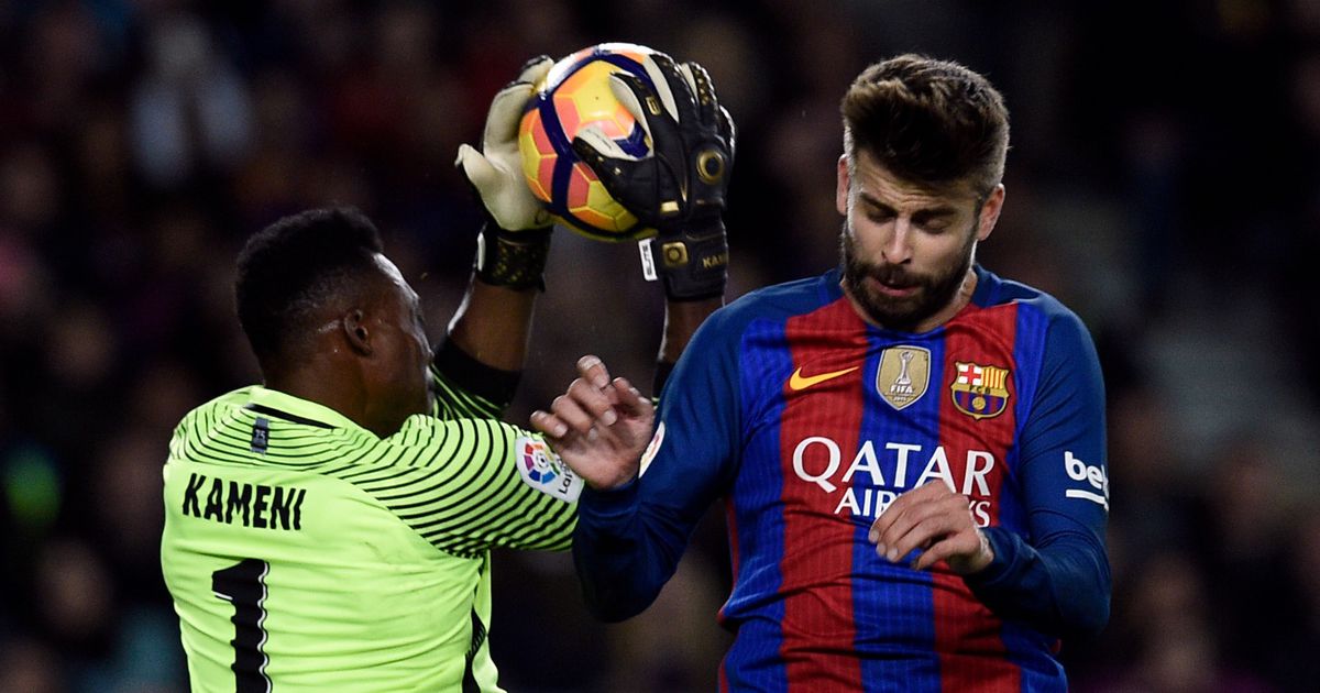 Carlos Kameni - Gerard Pique - FC Barcelona - Malaga - لالیگا - مالاگا - بارسلونا