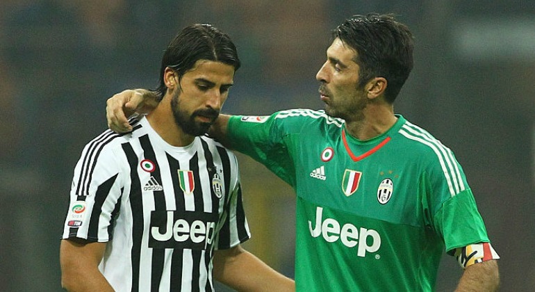 Gianluigi Buffon - Sami Khedria - یوونتوس - Juventus