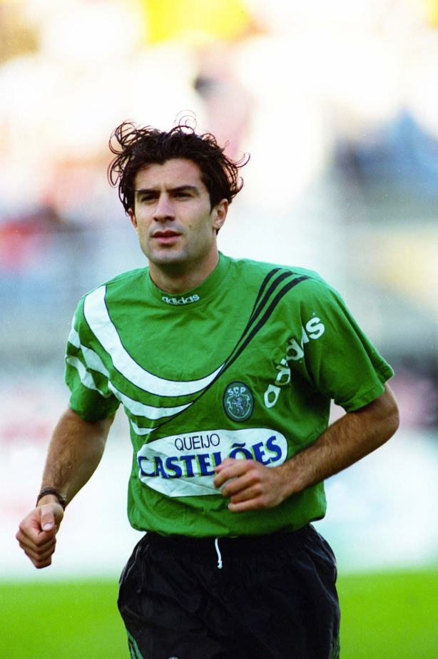 Luis Figo تا چهارده سال بعد از این عکس با همین چهره فوتبال بازی کرد.