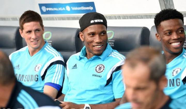 بابا عجب تغییری کرده نیمکتا من نبودم ..لوکاکو رو بیارید ادم کنم