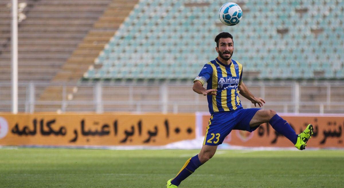 لیگ برتر فوتبال - گسترش فولاد - استقلال