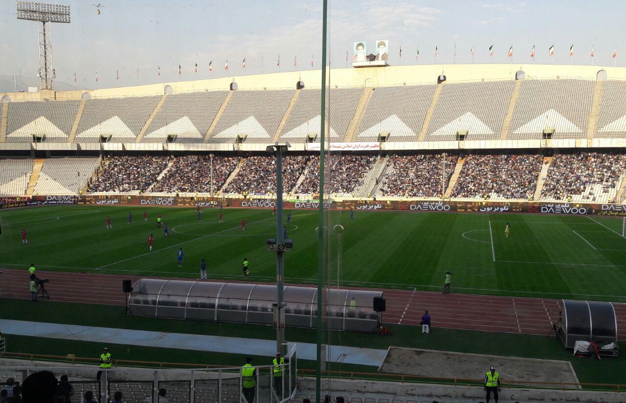 لیگ برتر فوتبال - ورزشگاه آزادی