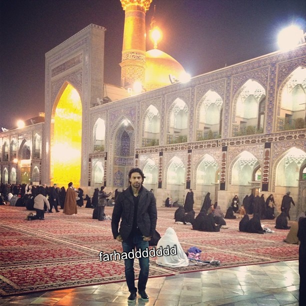 فرهاد مجیدی در  حرم امام رضا