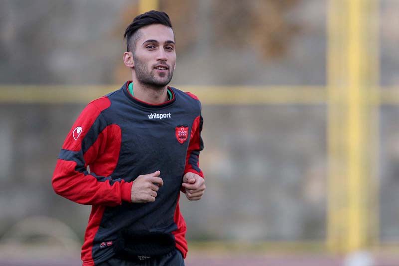 پرسپولیس باید 120میلیون تومان حق رشد صادقیان را پرداخت کند 