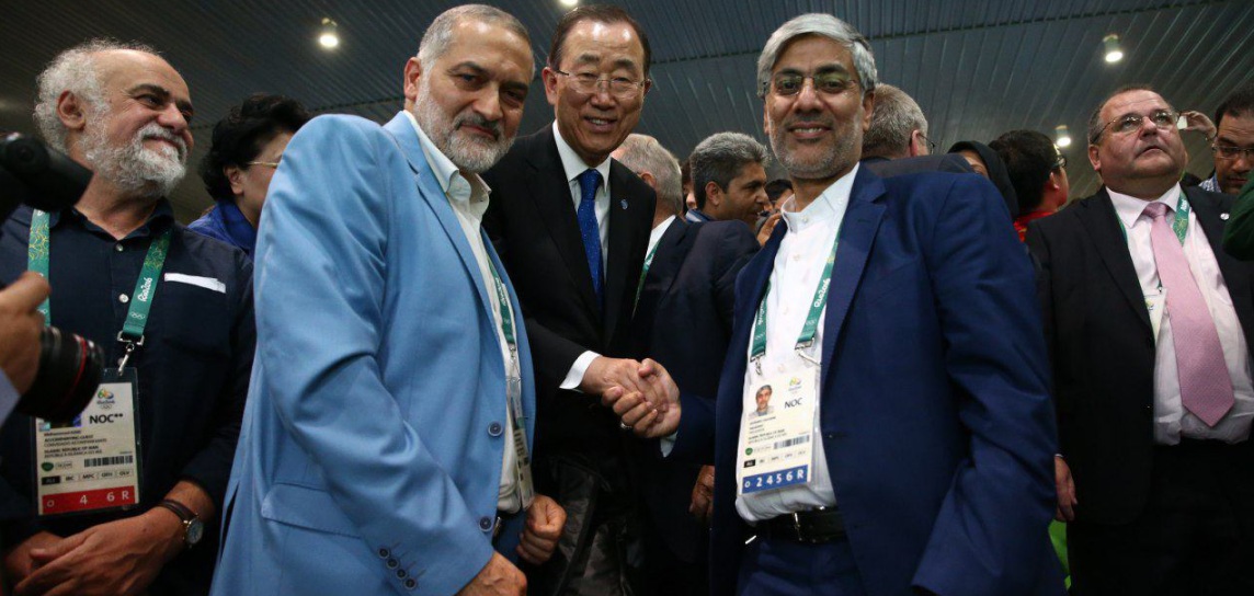  کیومرث هاشمی در کنار بان کی مون دبیرکل سازمان ملل (عکس)
