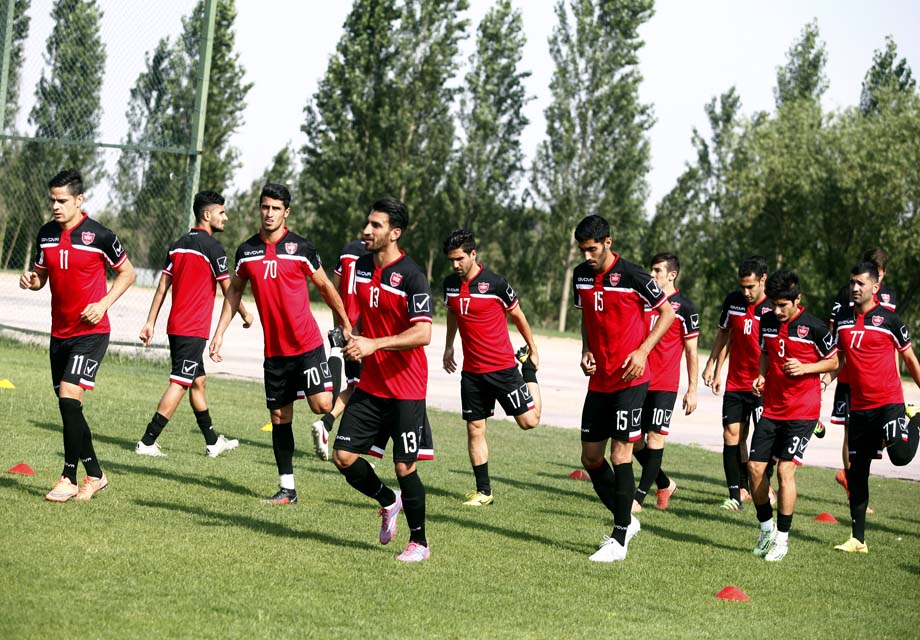 پرسپولیسی ها از فرودگاه برای ریکاوری به محل تمرین رفتند