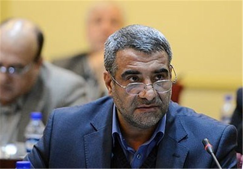 حسنی خو: بازیکنان یکی از تیم‌ های پایتخت در زمین راه می‌ رفتند!