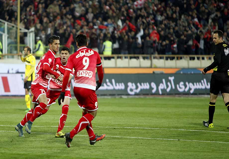 عروسی مهاجم پرسپولیس پس از پایان لیگ برگزار می شود