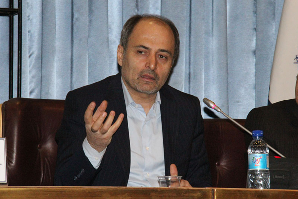 اسلامیان: هر موقع ثبت‌ نام کردم صحبت می‌ کنم؛ فعلا می‌ خواهم با مسئولان حرف بزنم