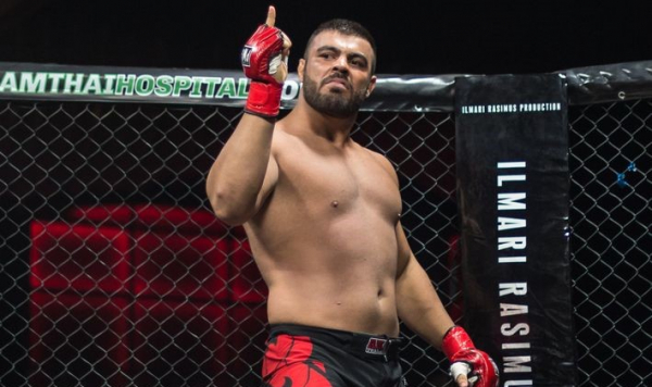 امیر علی اکبری-MMA