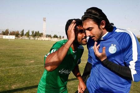 اطمینان خاطر مهاجم خوزستانی به رحمتی؛ خیالت راحت، پرسپولیس با ما