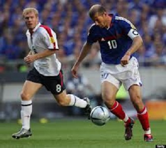 zidane and scholes