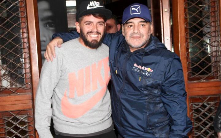 دیگو مارادونا پس از سال ها انکار، تایید کرد که پسری 29 ساله دارد