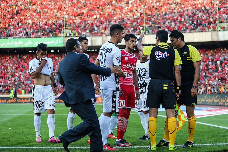 حق وردی: درباره قضاوت دیدار پرسپولیس و راه آهن هیچ مصاحبه ای نداشتم!