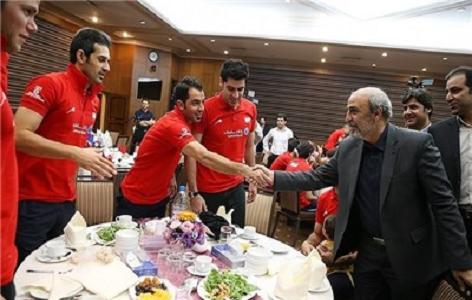 وزیر ورزش پیروزی ایران مقابل آمریکا را تبریک گفت
