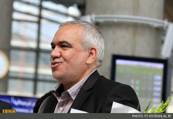فتح‌الله‌زاده: چک 250 میلیونی بازیکنم را دادم تا به تایلند برود!/کار شبکه خبر تاسف‌آور بود