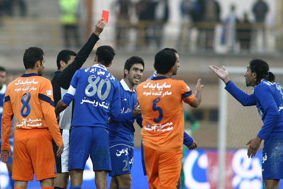 تاثیر کارت قرمز در فوتبال ایران، نزدیک به صفر 