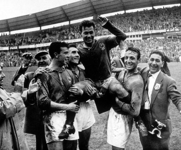 ژوست فونتین آقای گل جام جهانی 1958 سوئد. وی با زدن 13 گل در یک جام جهانی. رکوردی دست نیافتنی به جای گذاشت. رکوردی که تاکنون دست نخورده باقی مانده‌ است