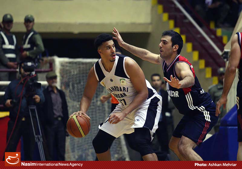 گزارش تصویری؛ دیدار تیم‌های بسکتبال شهرداری گرگان و شیمیدر تهران