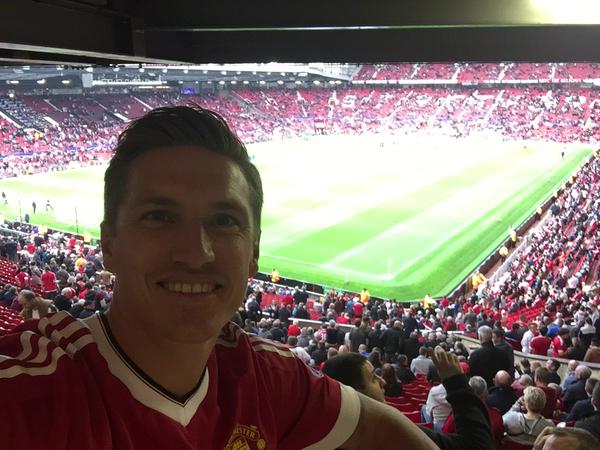 توبایس شواین اشتایگر: اولدترافورد #تئاتر_رویاها #عشق_برادرانه 