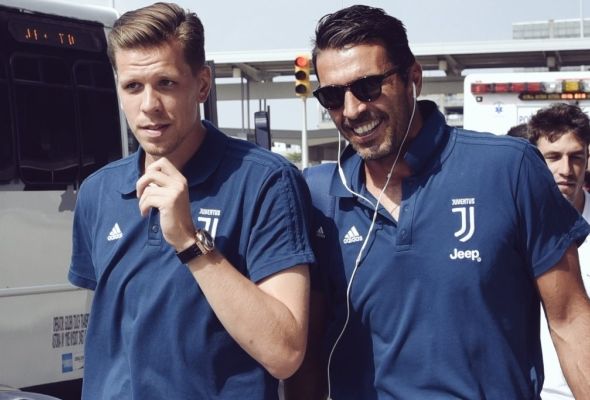 buffon szczesny - یونتوس