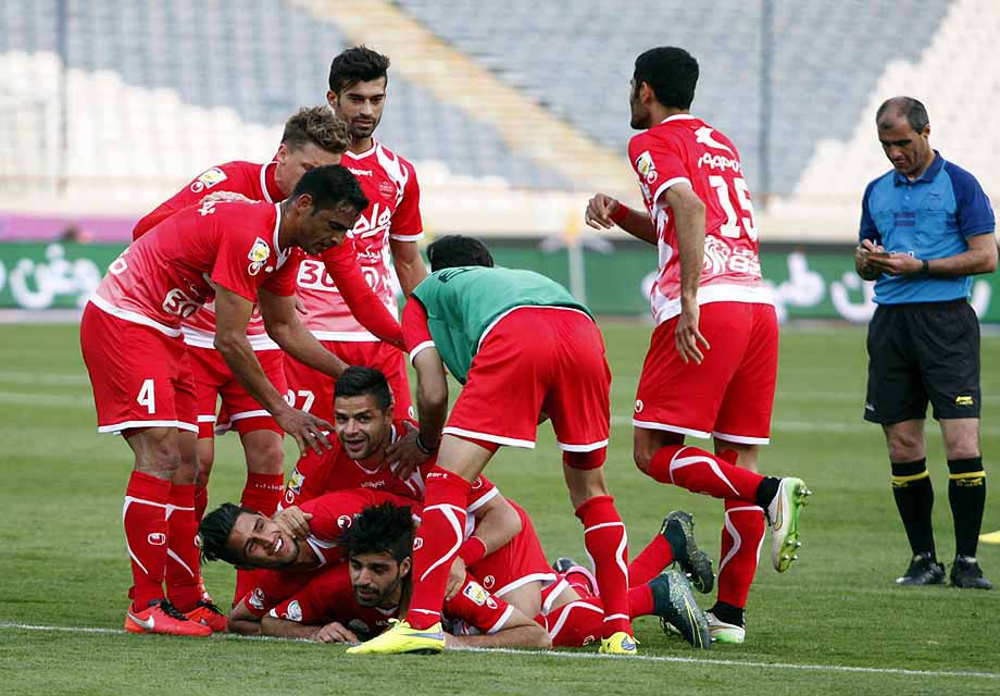 پرواز پرسپولیسی‌ ها با تاخیر روبرو شد؛ مکانی در انزلی، علیپور در تهران