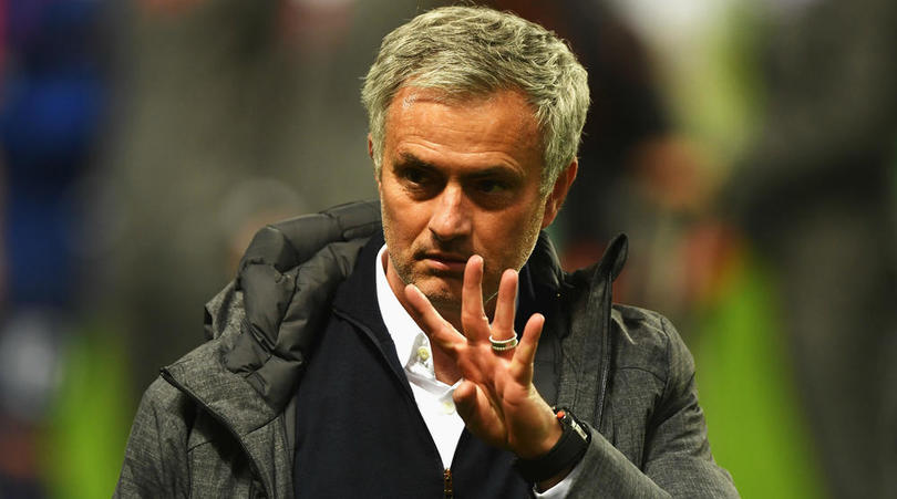 Jose Mourinho  - منچستریونایتد - Manchester United - Red Devils - شیاطین سرخ - آقای خاص - The Special One - مو - Mou - سرمربی منچستریونایتد - فوتبال پرتغال - فوتبال انگلیس