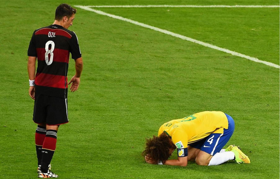 مسوت اوزیل: بعد از پیروزی 7-1 برابر برزیل به داوید لوئیز گفتم متاسفم