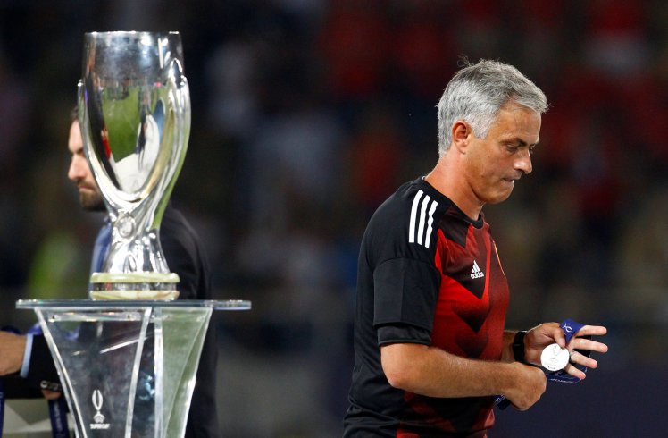 Jose Mourinho  - منچستریونایتد - Manchester United - Red Devils - شیاطین سرخ - آقای خاص - The Special One - مو - Mou - سرمربی منچستریونایتد - سوپرکاپ اروپا