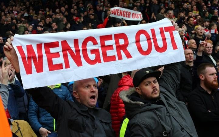 هواداران آرسنال - Wenger Out - #WengerOut